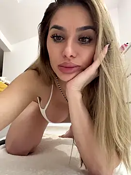 KaseyQuinn  online show from 11/20/25, 09:21