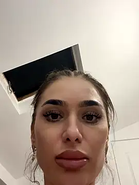 KaseyQuinn  online show from 11/03/25, 07:17