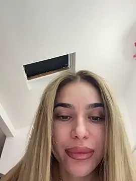 KaseyQuinn  online show from 11/05/25, 09:23