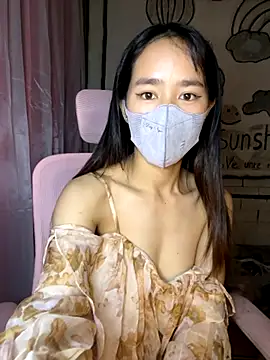 Snapshot of TiNa_04 chatting on 10/01/25, 04:17 TiNa 04 online show from 10/01/25, 04:17