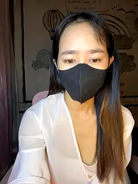 Snapshot of TiNa_04 chatting on 10/26/25, 11:49 TiNa 04 online show from 10/26/25, 11:49