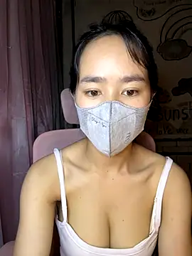 TiNa 04 online show from 10/16/25, 03:26