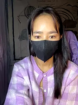 TiNa 04 online show from 11/26/25, 11:27