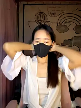 Snapshot of TiNa_04 chatting on 10/30/25, 10:39 TiNa 04 online show from 10/30/25, 10:39