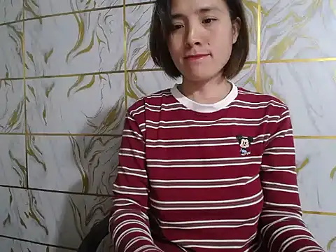 Lyzizi lovely09 online show from 11/22/25, 12:37