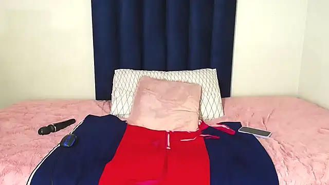 Pinkdollyg online show from 04/14/26, 04:50