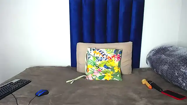 Pinkdollyg online show from 10/27/25, 10:00