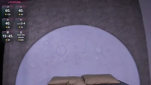 ReinaChloe online show from 02/18/26, 04:03