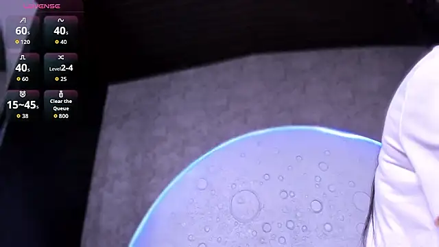 ReinaChloe online show from 02/17/26, 04:04