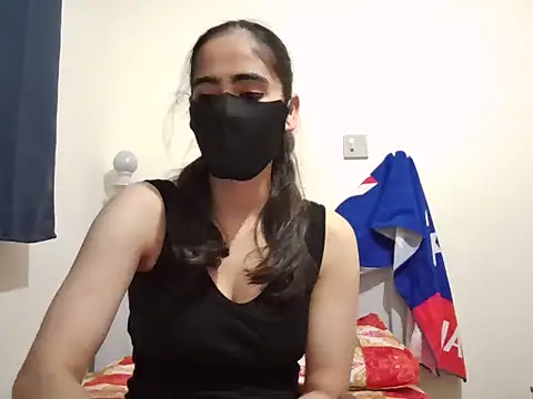 BobtailFormal online show from 12/03/25, 08:52