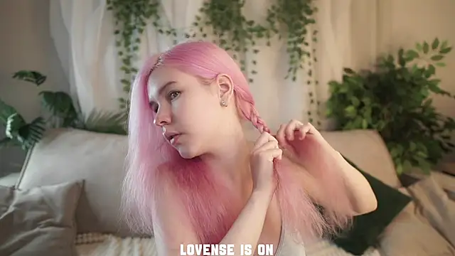 ElizSpieth online show from 11/28/25, 01:28