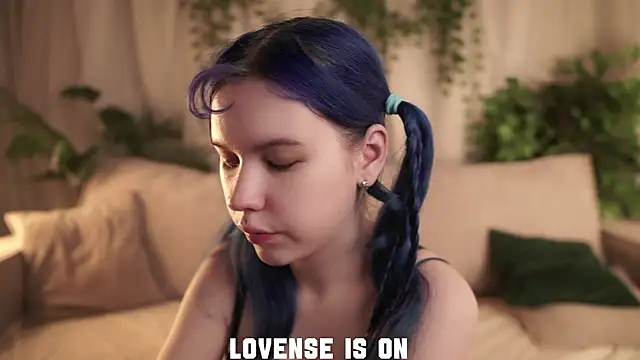 ElizSpieth online show from 12/20/25, 01:19