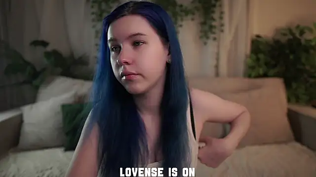 ElizSpieth online show from 12/16/25, 01:10