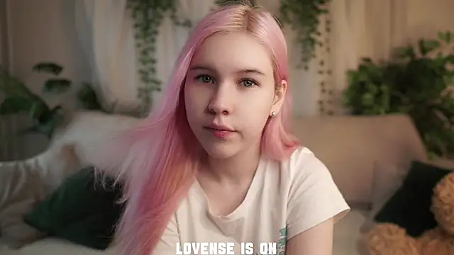 ElizSpieth online show from 12/02/25, 01:17