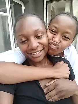 LonelyQueenxx25 online show from 09/24/25, 03:40