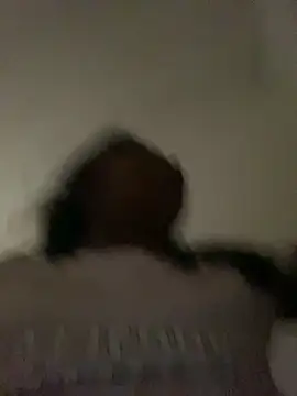 LonelyQueenxx25 online show from 04/29/26, 11:47
