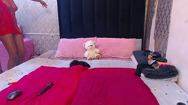 LonelyQueenxx25 online show from 09/22/25, 08:26