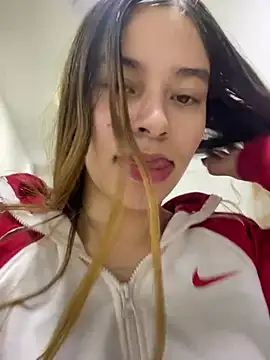 CharlotteBrownn  online show from 02/27/26, 03:40