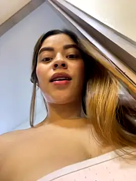 CharlotteBrownn  online show from 11/02/25, 03:22