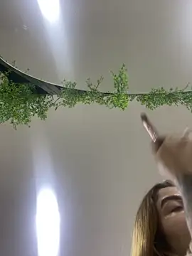 CharlotteBrownn  online show from 10/24/25, 03:05