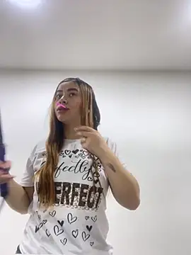 CharlotteBrownn  online show from 11/01/25, 03:35