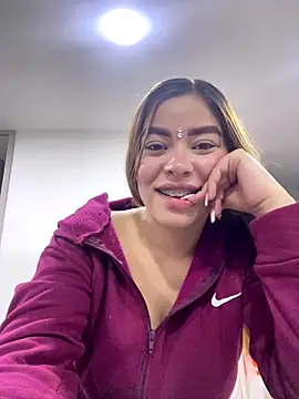 CharlotteBrownn  online show from 10/09/25, 01:39