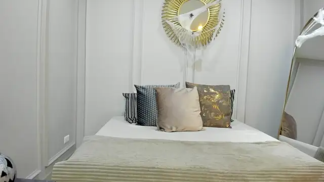 CharlotteBrownn  online show from 10/21/25, 03:06