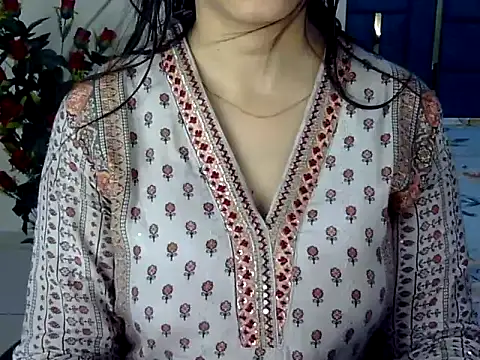 Rumi cute online show from 05/02/26, 02:33