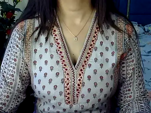 Rumi cute online show from 03/08/26, 10:51