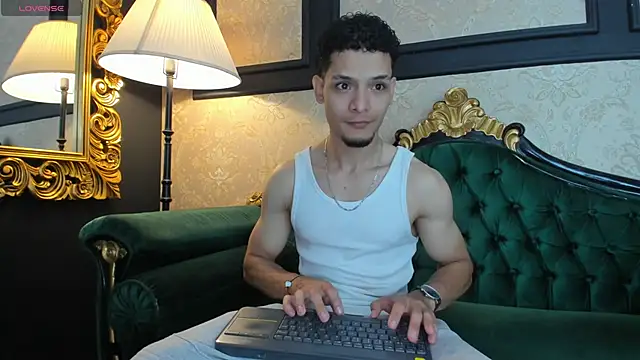 AlessandroKiing online show from 05/05/26, 08:45