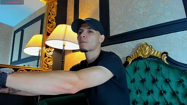 AlessandroKiing online show from 05/26/26, 09:13