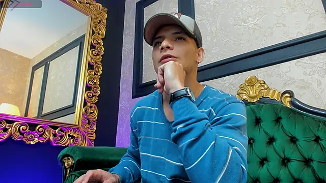 AlessandroKiing online show from 09/09/25, 01:53