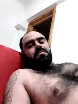 Snapshot of body02081 chatting on 09/28/25, 02:29 body02081 online show from 09/28/25, 02:29