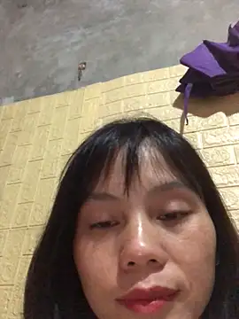 Snapshot of QuingLin chatting on 10/01/25, 03:16 QuingLin online show from 10/01/25, 03:16