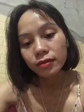 Snapshot of QuingLin chatting on 09/19/25, 10:47 QuingLin online show from 09/19/25, 10:47