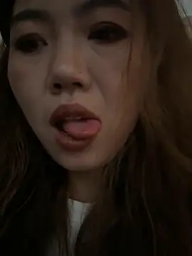 feifei 521 online show from 09/18/25, 01:19