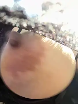 feifei 521 online show from 09/12/25, 06:02