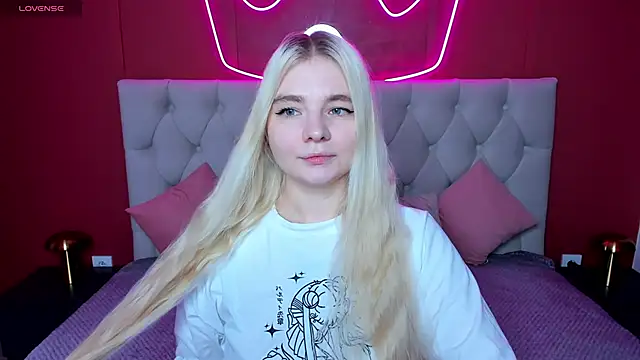 RuthBryant online show from 11/08/25, 01:09