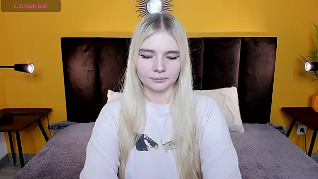 RuthBryant online show from 12/05/25, 12:32