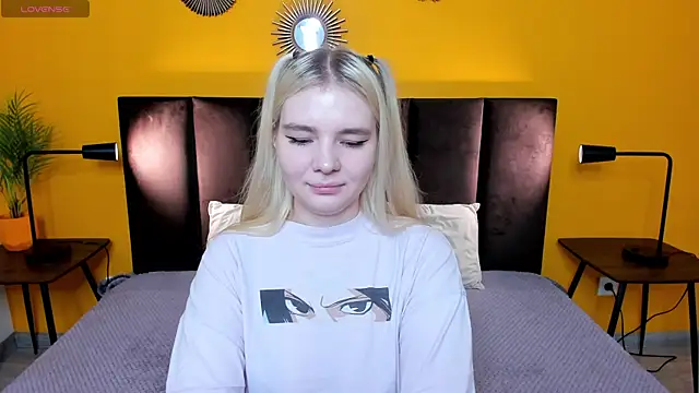 RuthBryant online show from 11/05/25, 01:09