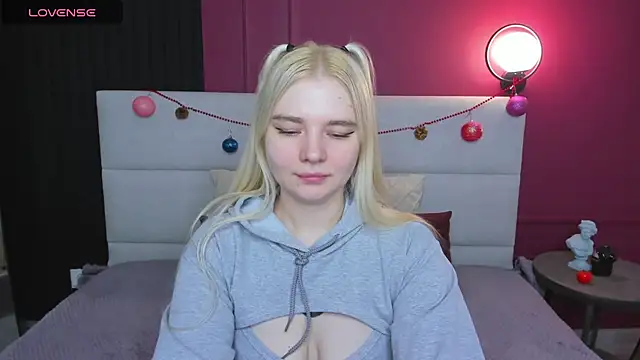 RuthBryant online show from 12/15/25, 12:38