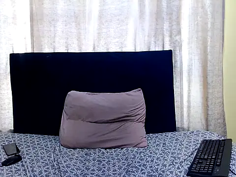 KinkyTrans23 online show from 02/06/26, 08:54