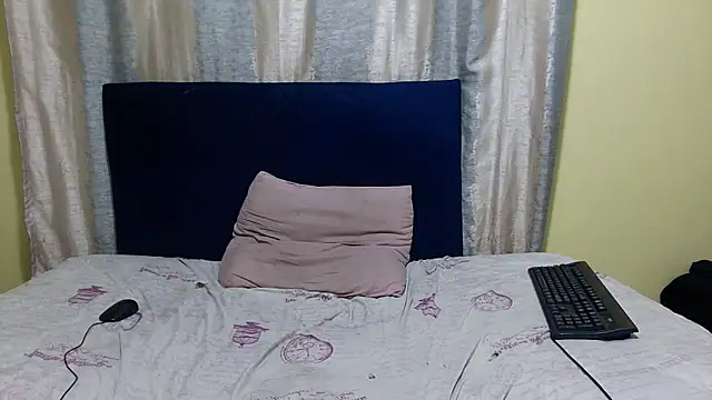 KinkyTrans23 online show from 01/06/26, 08:24