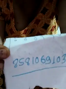 Snapshot of rani8008 chatting on 05/31/26, 02:50 rani8008 online show from 05/31/26, 02:50