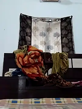 Snapshot of rani8008 chatting on 05/19/26, 02:51 rani8008 online show from 05/19/26, 02:51