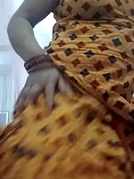 rani8008 online show from 02/27/26, 05:02