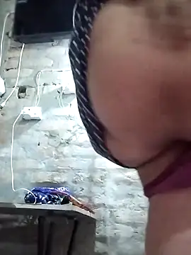 rani8008 online show from 10/19/25, 05:54