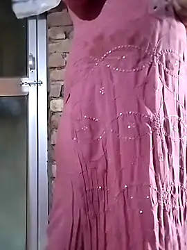 rani8008 online show from 10/23/25, 05:39