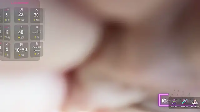 Snapshot of Ameliiaa_tay chatting on 09/10/25, 11:31 Ameliiaa tay online show from 09/10/25, 11:31