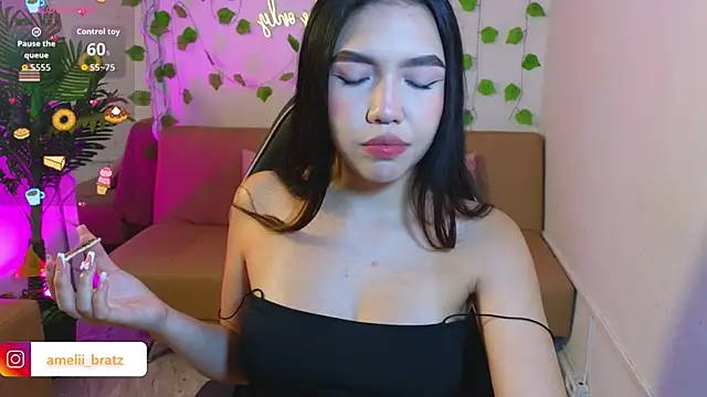 Snapshot of Ameliiaa_tay chatting on 09/27/25, 11:38 Ameliiaa tay online show from 09/27/25, 11:38